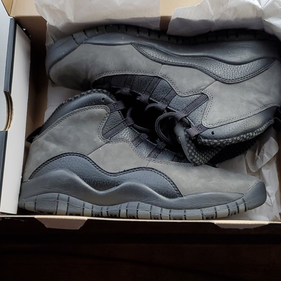 Nike Air Jordan - Picture 9 of 11